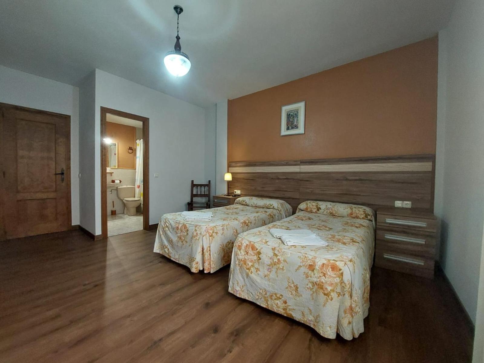 Hostal Restaurante Villa De Sepúlveda Εξωτερικό φωτογραφία