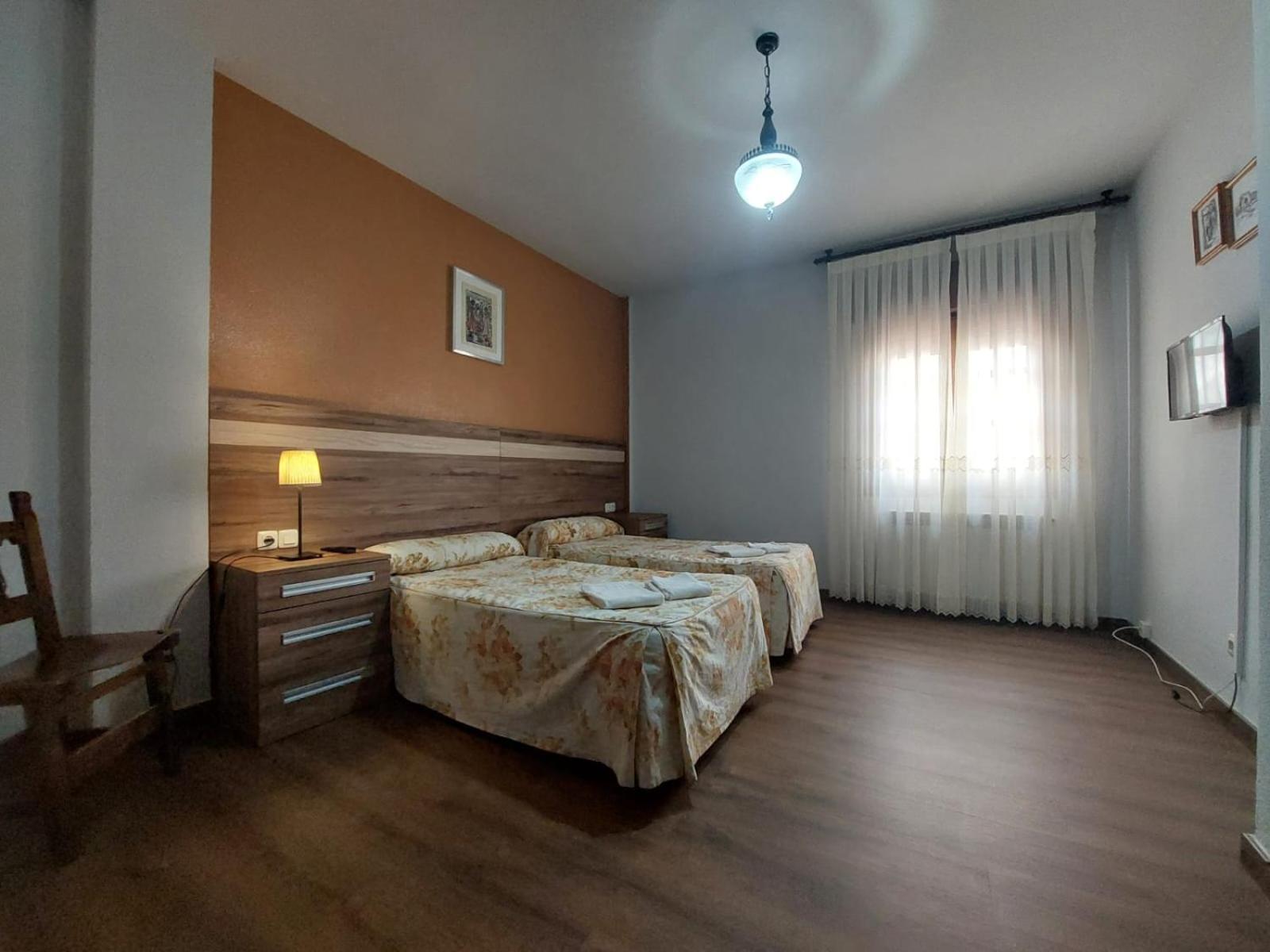 Hostal Restaurante Villa De Sepúlveda Εξωτερικό φωτογραφία